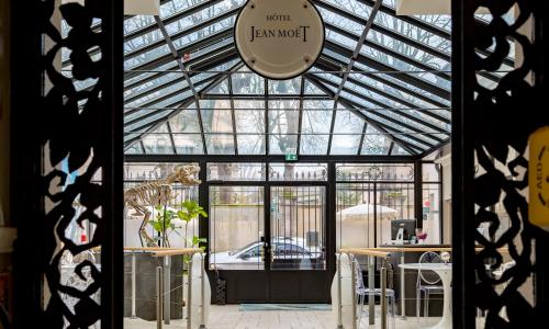 Hotel Jean Moët - photo 1